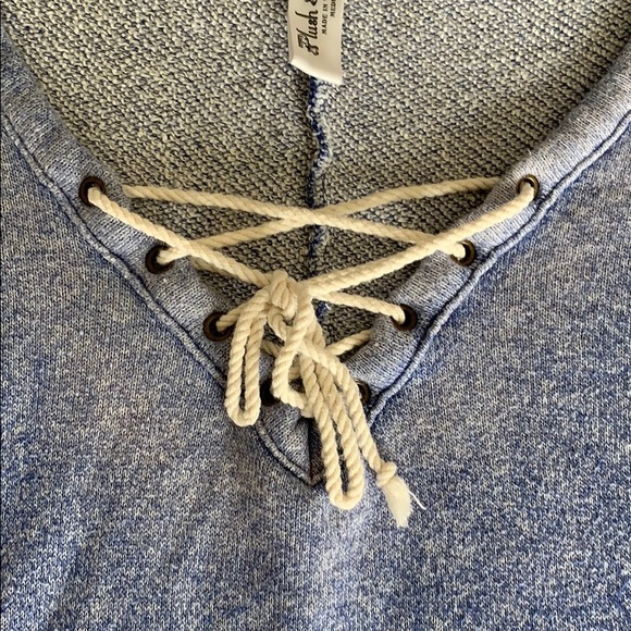 3 for $10🎁 Women’s plush and lush pullover - Picture 3 of 6